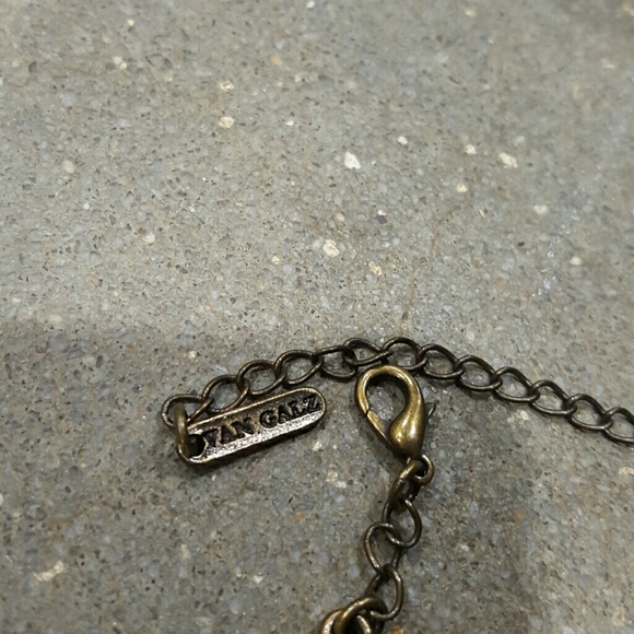 Floral Green SWAROVSKI CRYSTAL NECKLACE - Picture 5 of 6